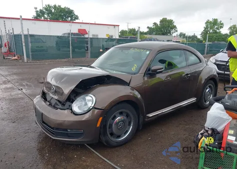2012 Volkswagen Beetle 2.5L from USA, damaged, VIN 3VWJP7AT2CM638265